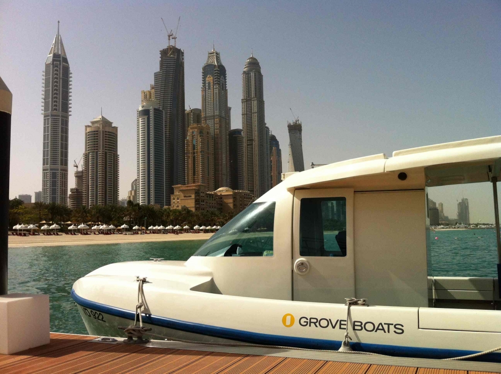 L'Aquabus 1050 "Aquarel" à Dubaï (Photo Grve-Boats)