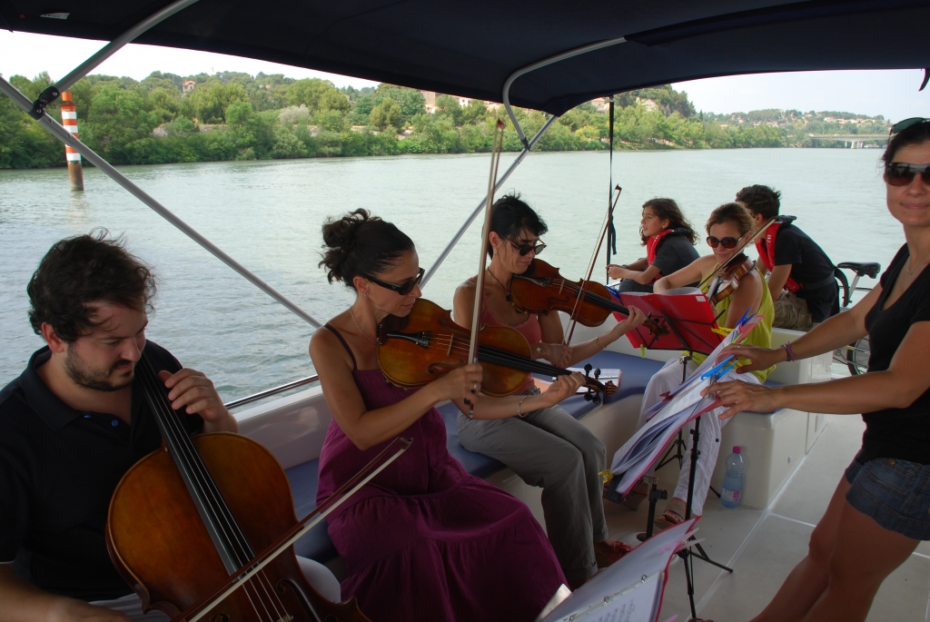 Le quatuor à cordes sur le pont du Vision (Photo J.-F. Macaigne)