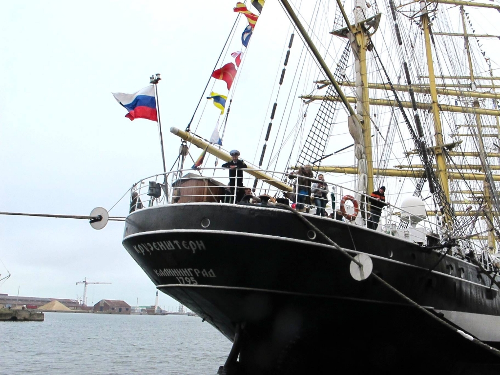 Poupe du 4 mâts barque russe "Kruzenshtern" (Photo N. Parent)