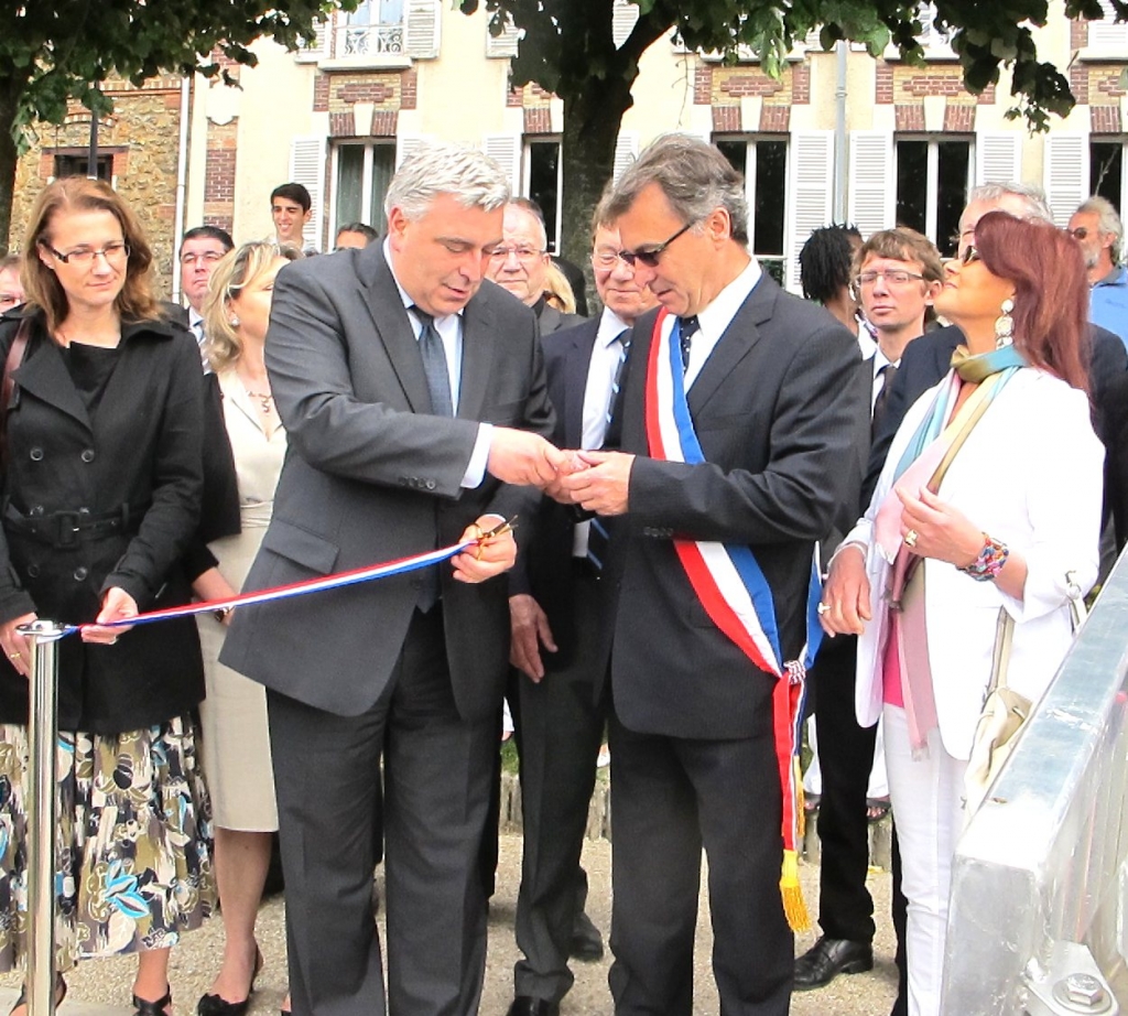 Les rubans de la halte de Conflans - F.Cuvillier & Ph. Esnol (Photo N.Parent)