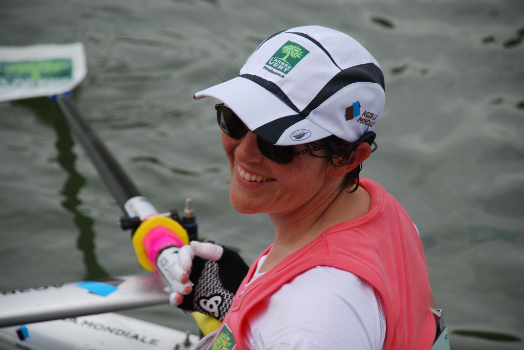 Nathalie Benoit dans l'écluse de Coudray (Photo J.-F. Macaigne)