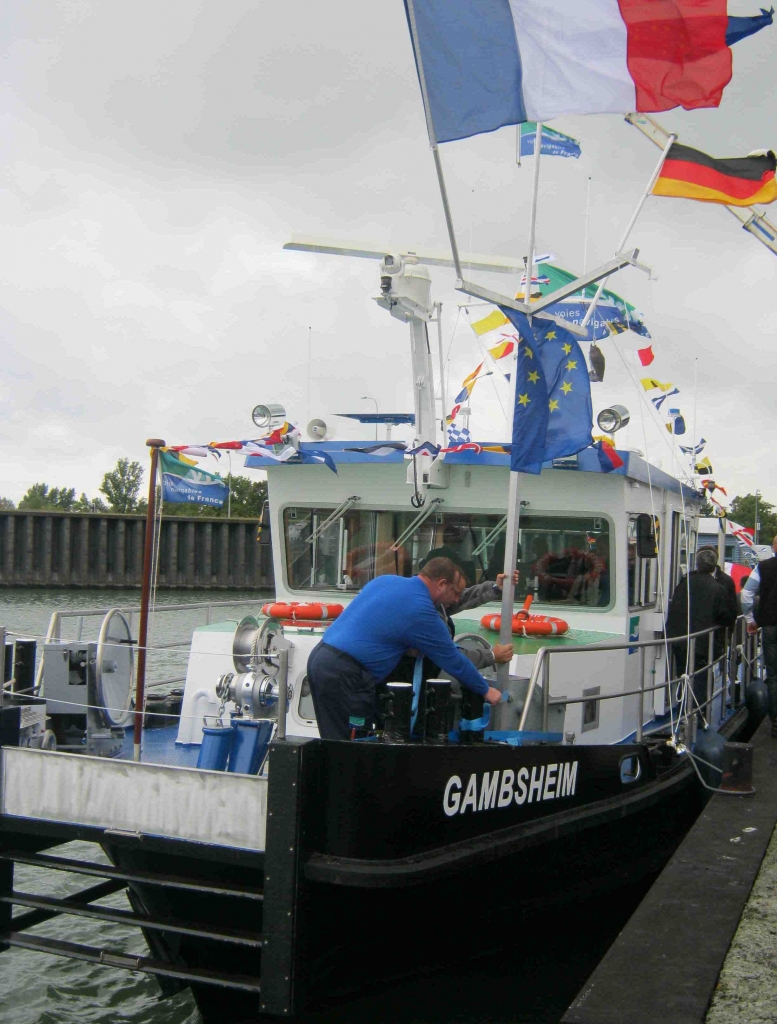 Le bateau de service rhénan "Gambsheim" (Wasser- und Schifffahrtsverwaltung)
