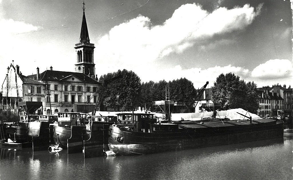 Le port de Saint Cosme (Archives municipales de Chalon-sur-Saône)
