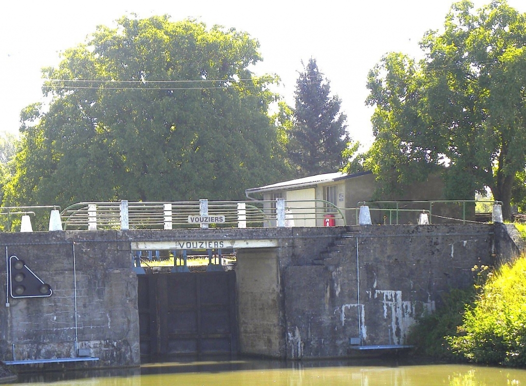 Entrée du canal de Vouziers (Photo PJL)
