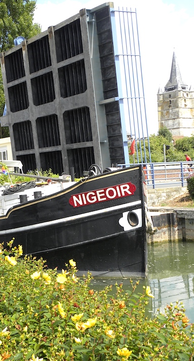 Le Nigeoir au pont levant de Cappy (Photo PJL)