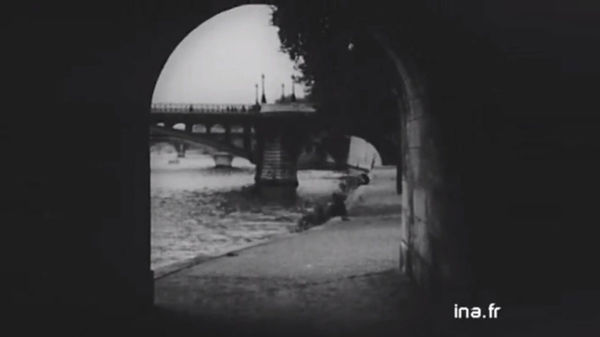 Les berges avant l'arrivée de la voie express (Capture d'écran - vidéo INA)