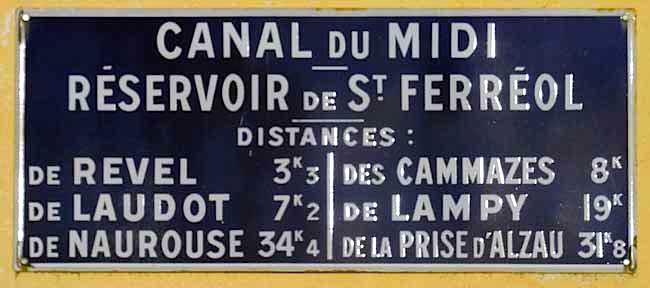Plaque apposée au pavillon VNF du barrage de St Ferréol (Photo B.Chanal)