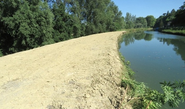 La brèche de Meilhan colmatée sur le canal de Garonne (Photo  Le Républicain)