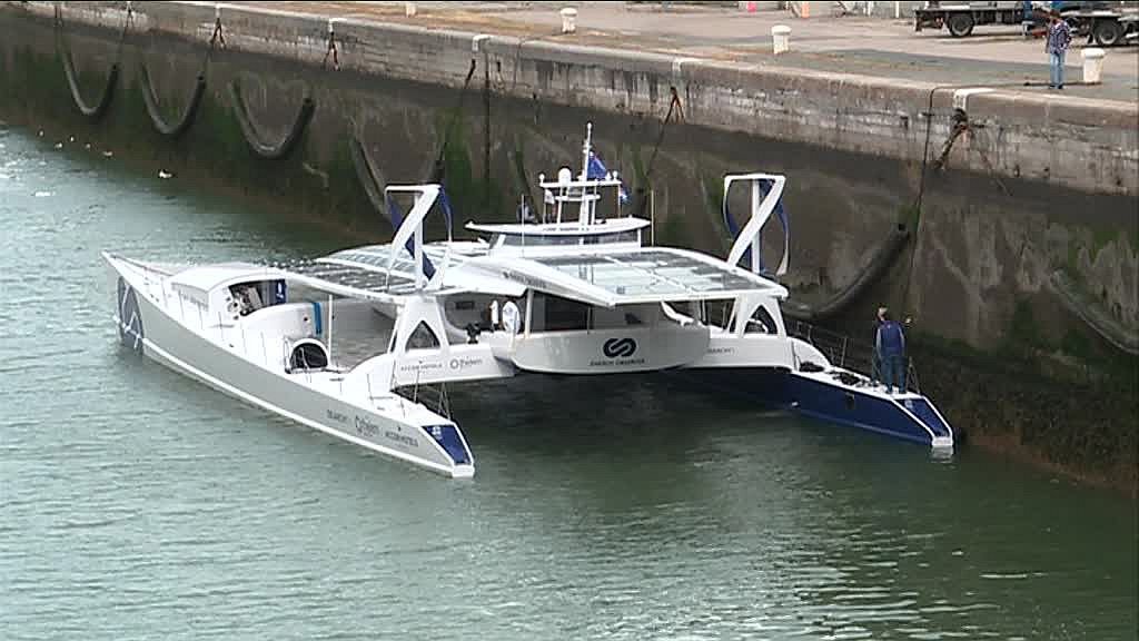 Parti du Havre, un bateau du futur remonte la Seine jusqu'à Paris (Photo France 3 Normandie)