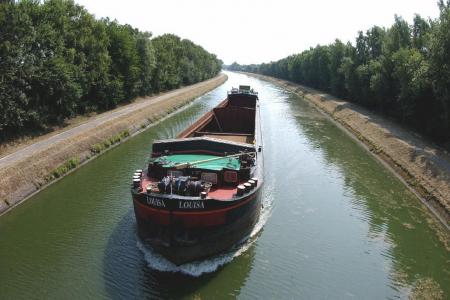 La réouverture du canal de Pommerœul est à lire dans la continuité du projet Seine-Europe (Photo B. Libert)
