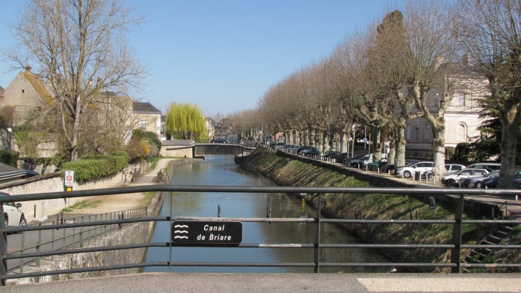 Canal de Briare, rue de la Poterne à Montargis, Loiret  (Photo CC0)