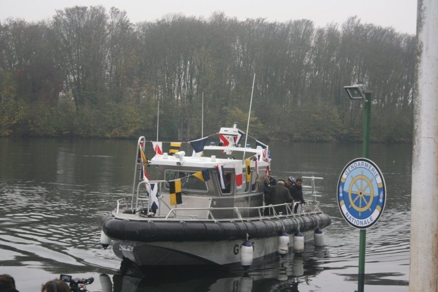 Le bateau la Vigilante est le nouvel équipement de la brigade fluviale de Conflans-Sainte-Honorine (Yvelines). (Photo La Gazette du Val-d’Oise)