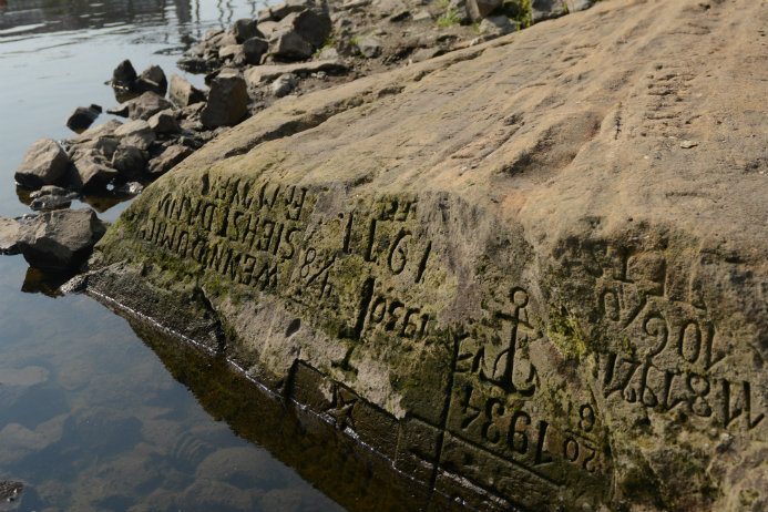 La sécheresse gravée dans la pierre en République Tchèque (Photo AFP / M. Cizek)