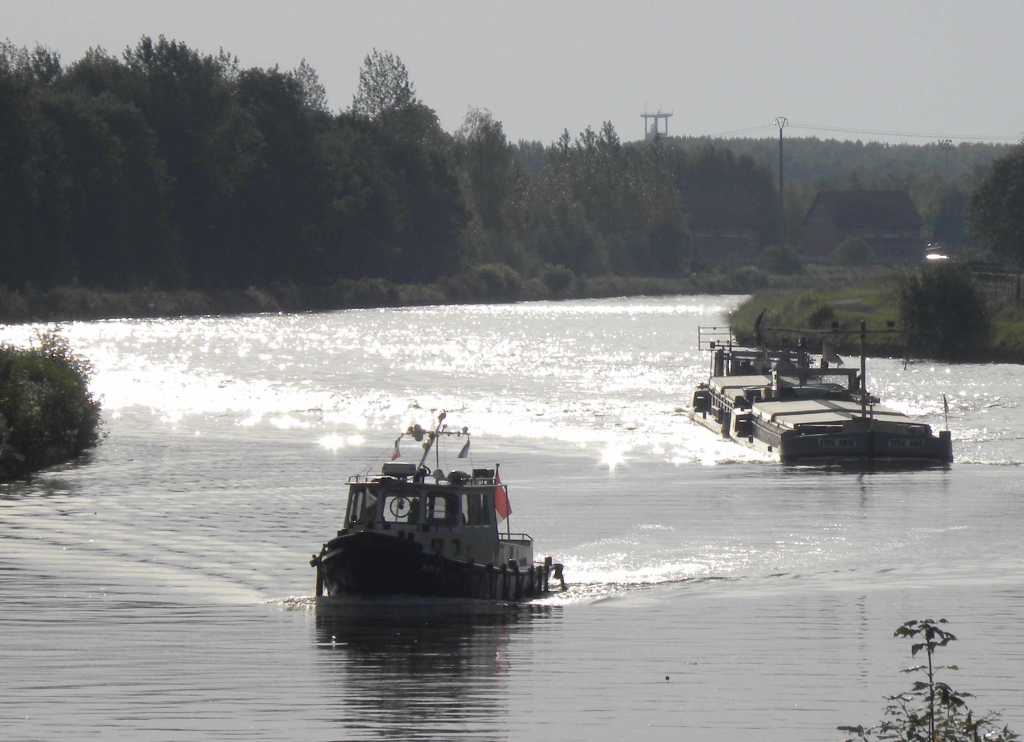 Courcelles - Canal à Grand Gabarit (Photo PJL)