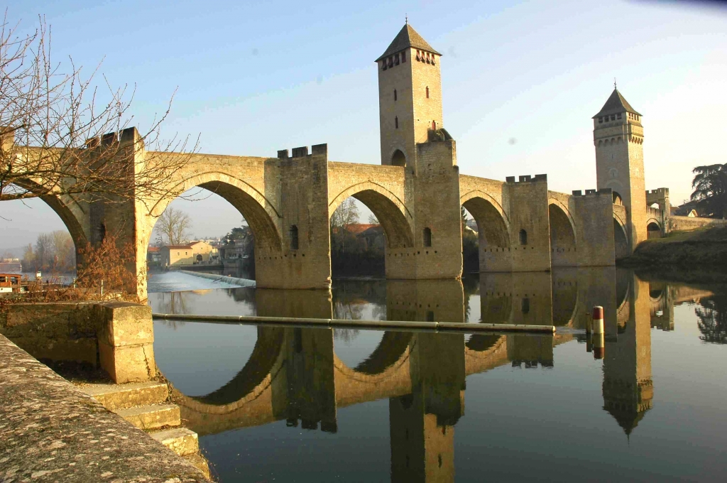 Le Pont de Valentré - Lot amont (Photo PHD)