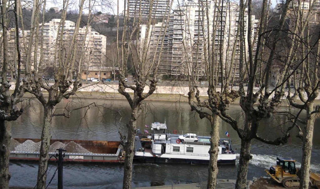 Convoi poussé sur la Saône (Photo B.Boudol)