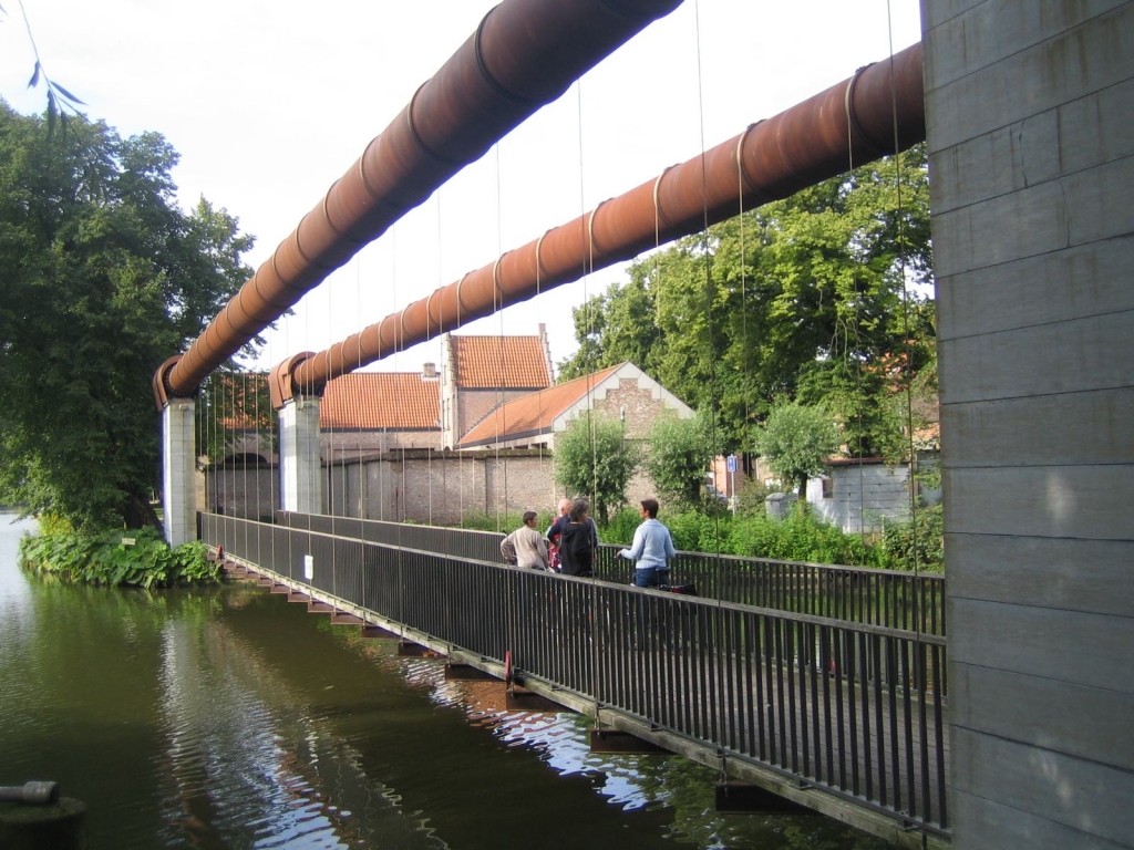 Passerelle levante du pont de la Coupure (Photo G. Matignon)