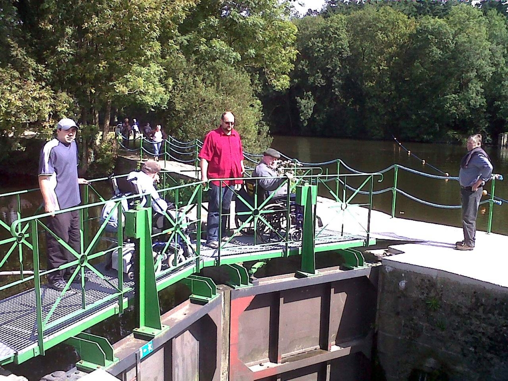 Passerelle accessible aux fauteuils-roulants ( Photo SMATAH)