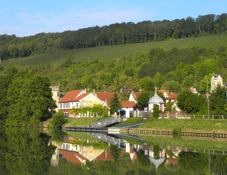 Nanteuil-sur-ou-sous-Marne ? (Photo PJL) 