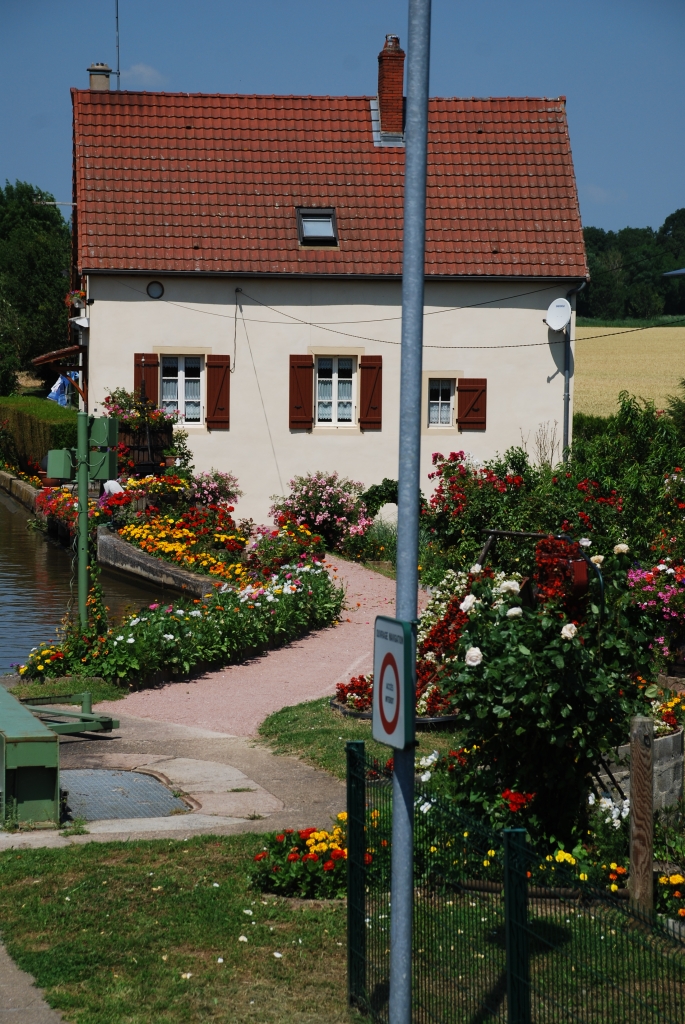 La maison éclusière de  Christian Cheuzeville (Photo J.-F. Macaigne)