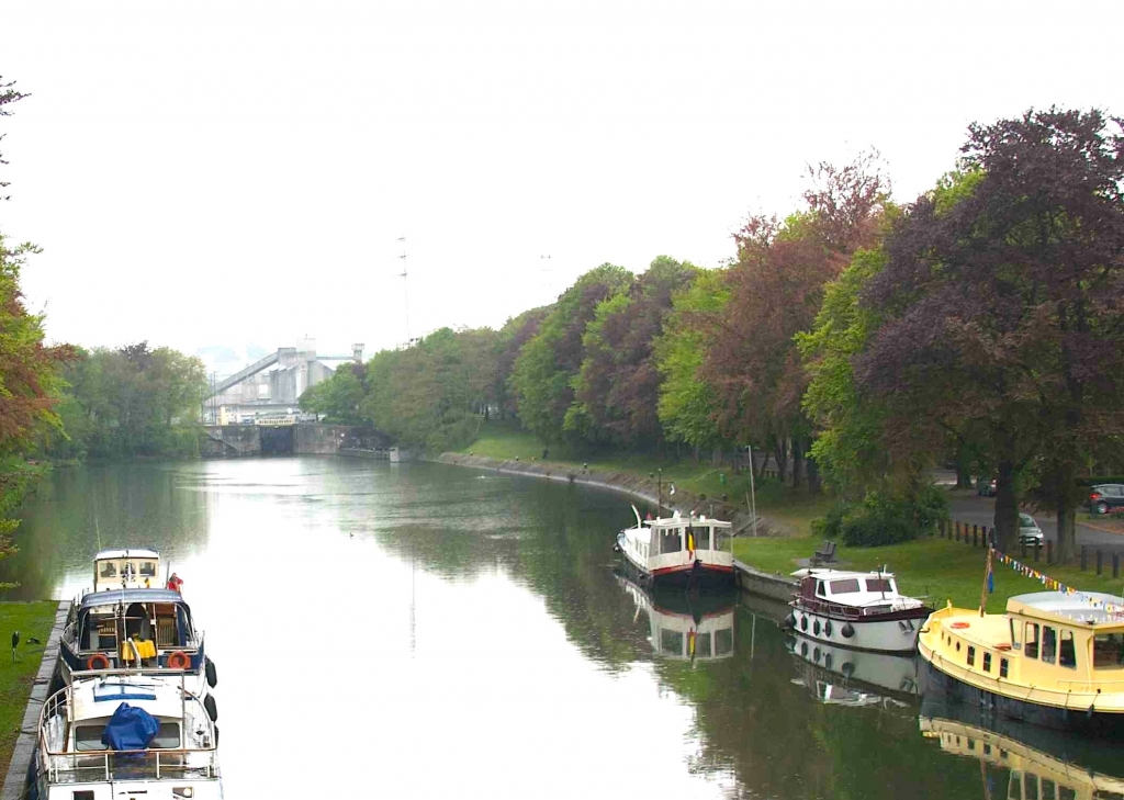 Canal Haccourt-Visé - le port et l'écluse (Photo port de Visé)