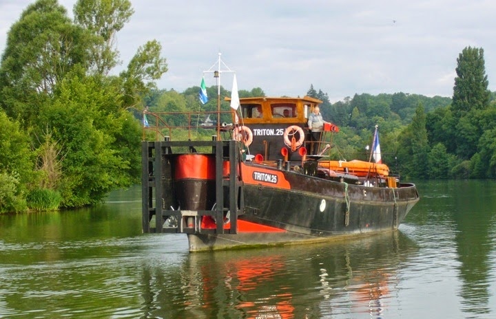 Le "Triton 25" des Amis du Musée de la batellerie (Photo A.A.M.B.)