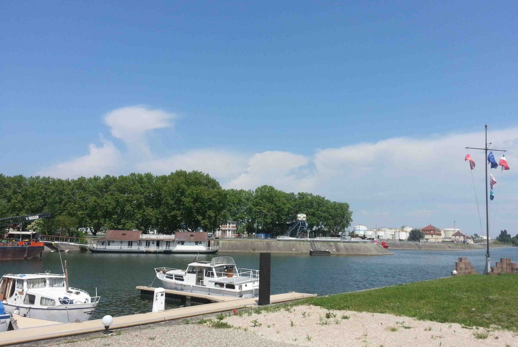 Le port de plaisance Louis Armand à Strasbourg (Photo Plaisance Club de Strasbourg)