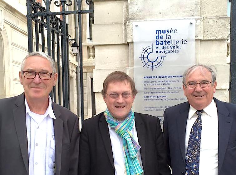 Premiers visiteurs du musée rouvert => de D à G : G.Matignon, Président des Amis du musée ; M.Papinutti, Directeur général de VNF ; Y.Gaillard, Président des bateliers de la Marne (Photo A.Monteil)