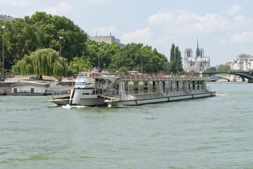 Le trimaran "Pierre Bellon" (photo JP Salle)