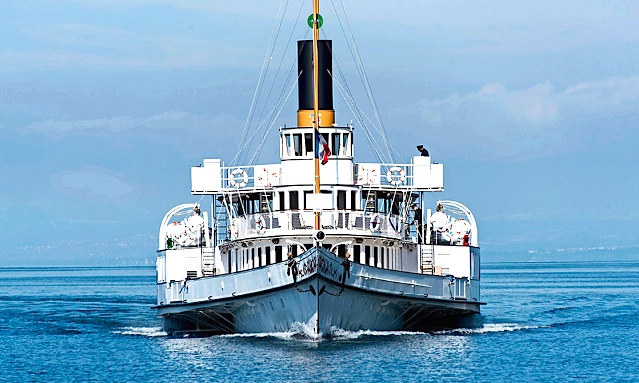 Le "Vevey", un des 8 bateaux "Belle Époque" de la CGN (Photo F.Cella)