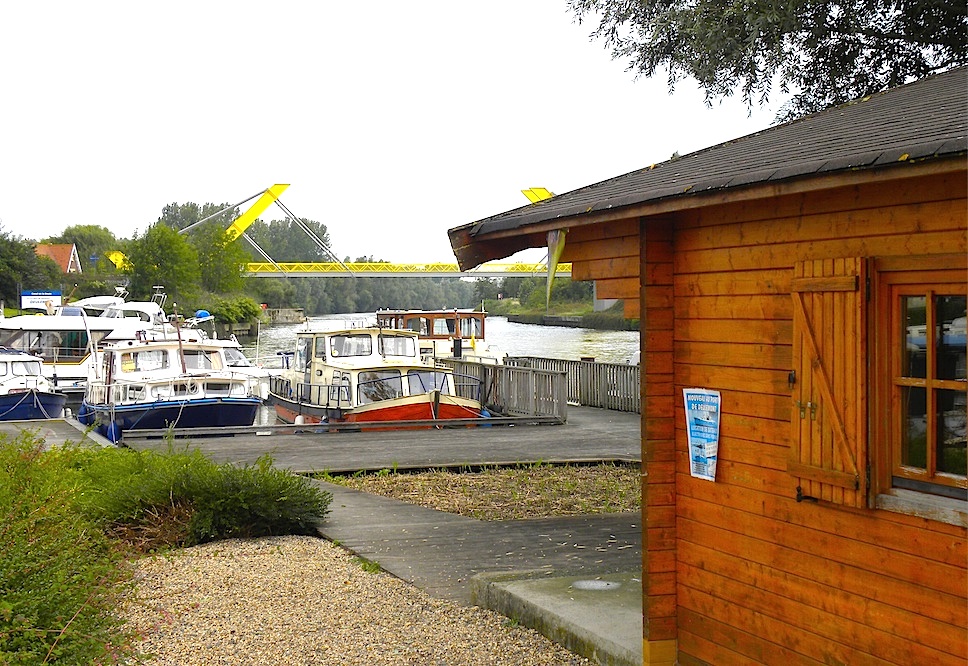 Le port de Deûlémont - PK34 de la Deûle (Photo PJL)