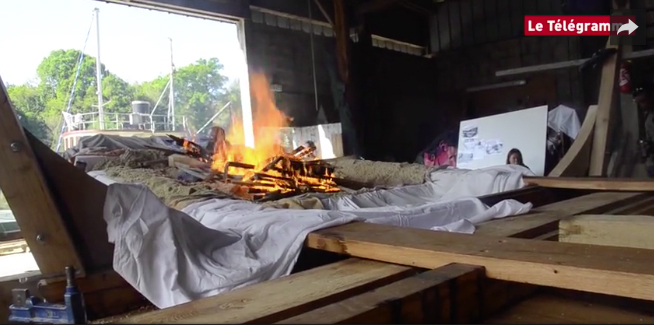 Reportage du Télégramme sur une barge fabriquée à l'ancienne.