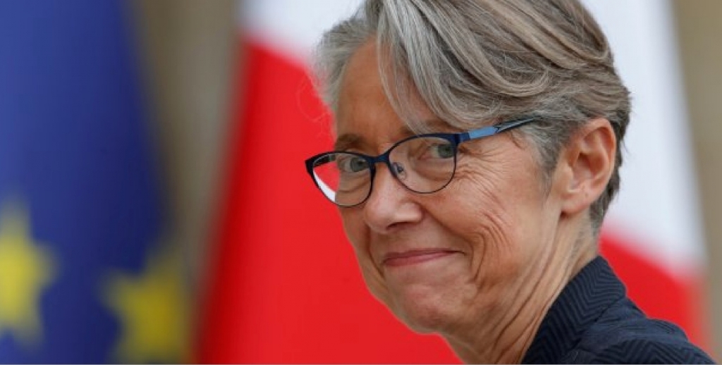 Elisabeth Borne et la fiscalité des poids lourds (photo :Reuters - C.Pllatiau)