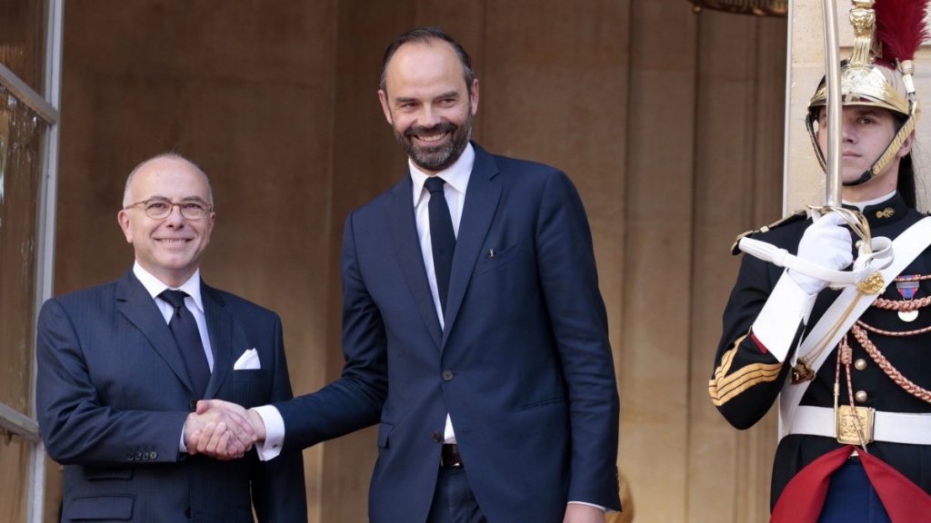 Edouard Philippe à Matignon ce lundi lors de la passation de pouvoir avec Bernard Cazeneuve (Photo Joel SAGET / AFP)