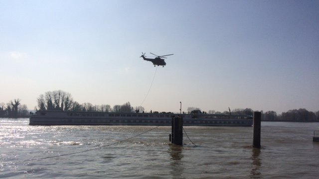 Grosse mobilisation pour un exercice de contre-terrorisme dans les Boucles de la Seine ce jeudi (Photo Raphaël Deh / France 3 Normandie)