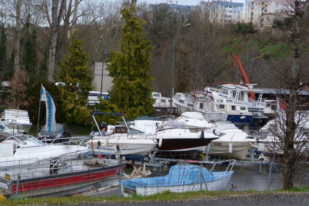 Vente de bateau d'occasion à Cahors. (Photo Virginie Brancotte)