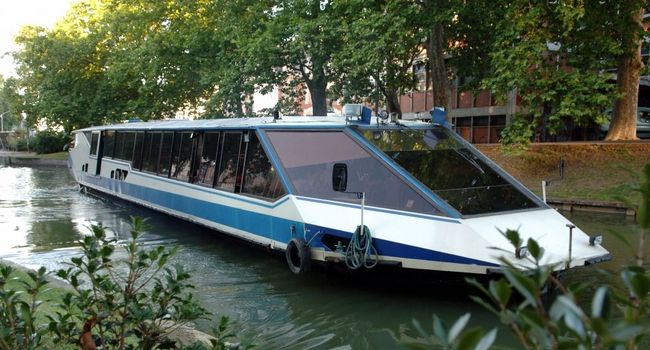 Le bateau restaurant l’Occitania navigue sur le Canal du midi à Toulouse. (Photo DDM archives, David Bécus)