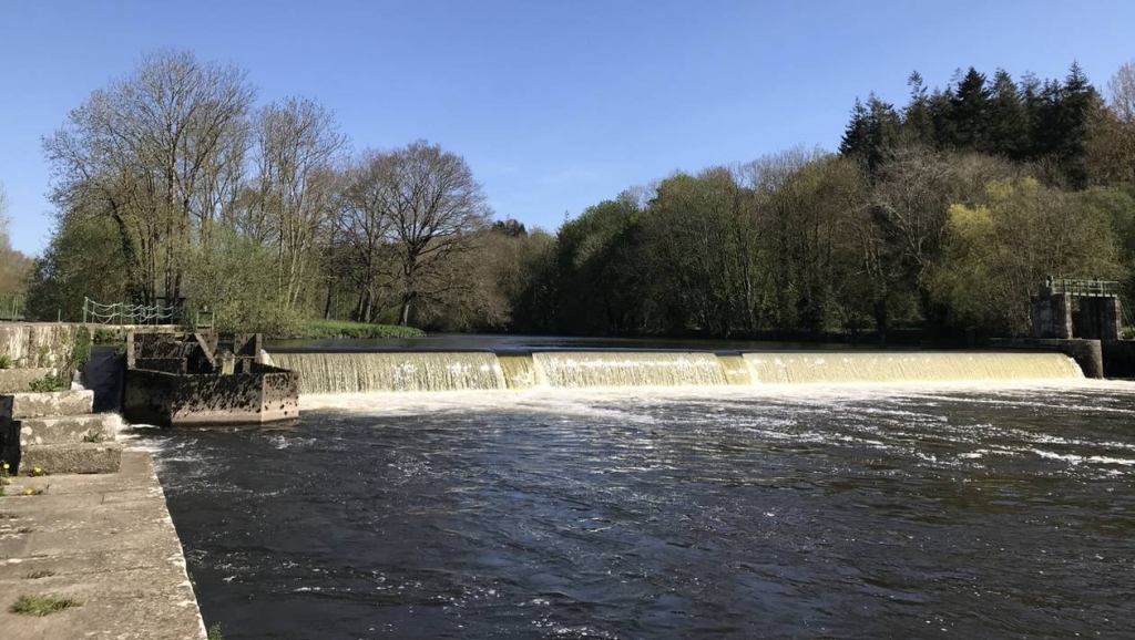 Le canal de Nantes à Brest, entre Châteaulin et Lothey : l’écluse de l’Aulne (photo OUEST-FRANCE)