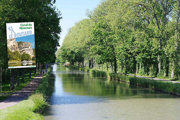 Le canal du Nivernais (Photo Gwenaelle.R - stock.adobe.com)
