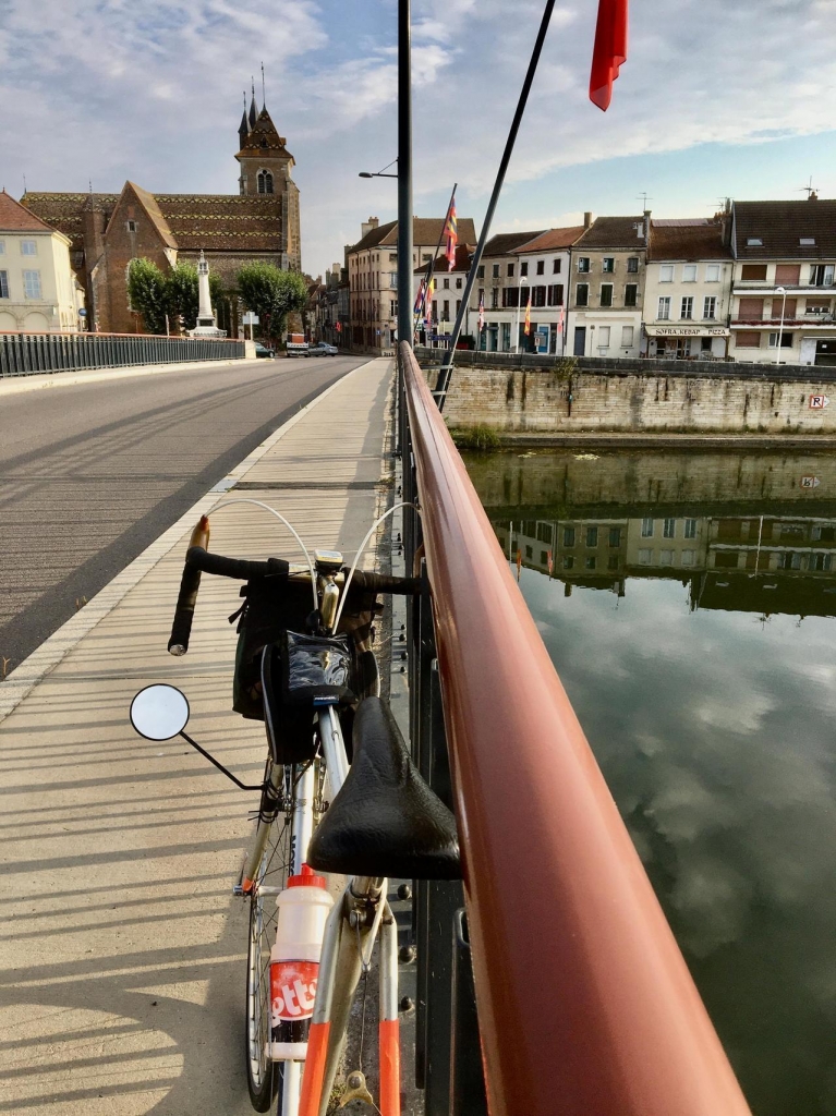 Les activités fluvestre de loisirs sont développées partout où c’est possible. (Photo JMR/Le Pays Briard)