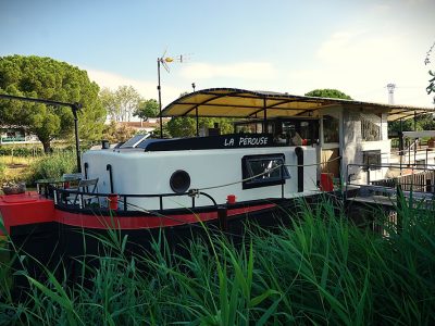 Péniche habitable 166 m2 Aigues Mortes 400000€