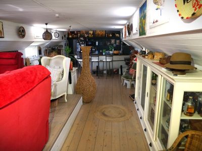 Péniche habitable 166 m2 Aigues Mortes 400000€