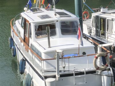 Vedette Hollandaise 12,30 M :