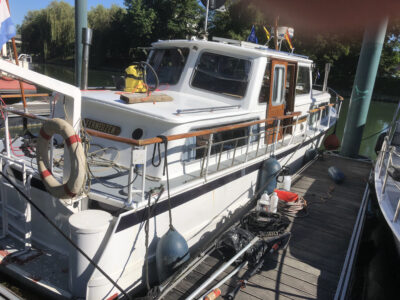 Vedette Hollandaise 12,30 M :