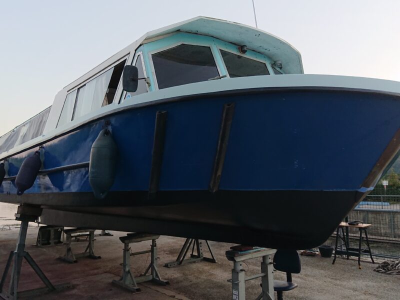 Bateau Fluvial habitable et navigable