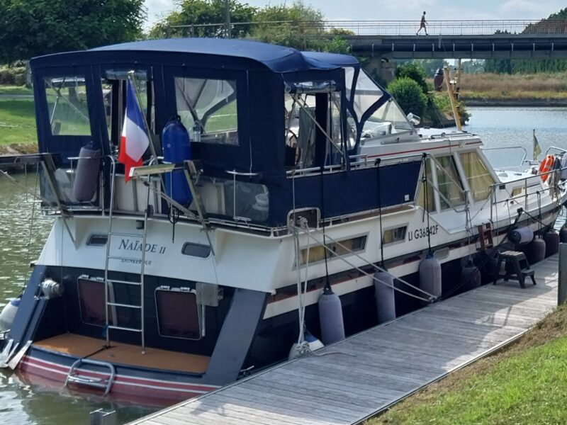 Vedette hollandaise fluviale et maritime