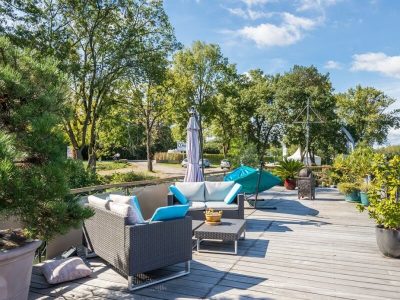 Magnifique péniche habitable F5 - 200m² - Saint Germain au mont d'or
