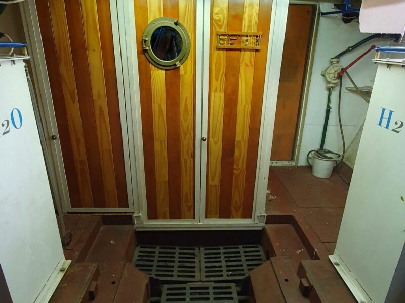 Ancien remorqueur converti en plaisance