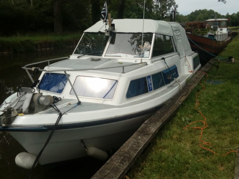 Bateau Neptim 8000 Beg Meil