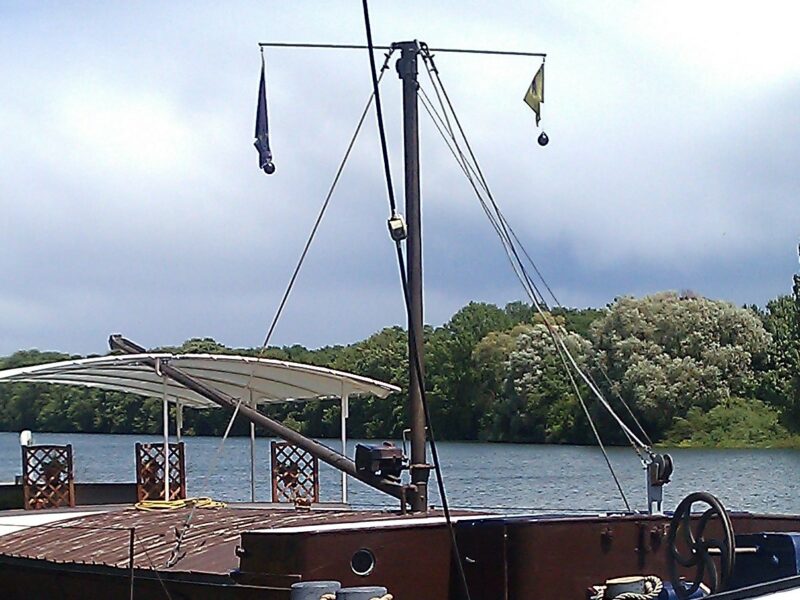 mat de charge péniche